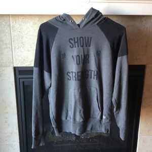 Graphic tee sweatshirt